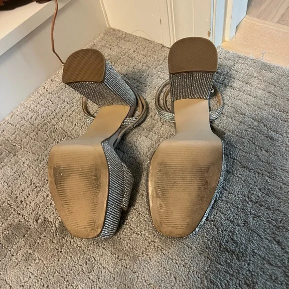 Steve Madden Lessa Rhinestone Block Heel Sandal  - 9 - Picture 7 of 7